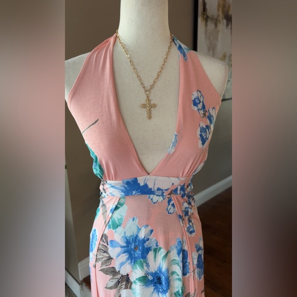 Floral print halter maxi romper dress - Picture 3 of 11